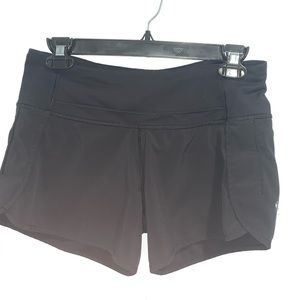 lulu black speed up shorts 4”